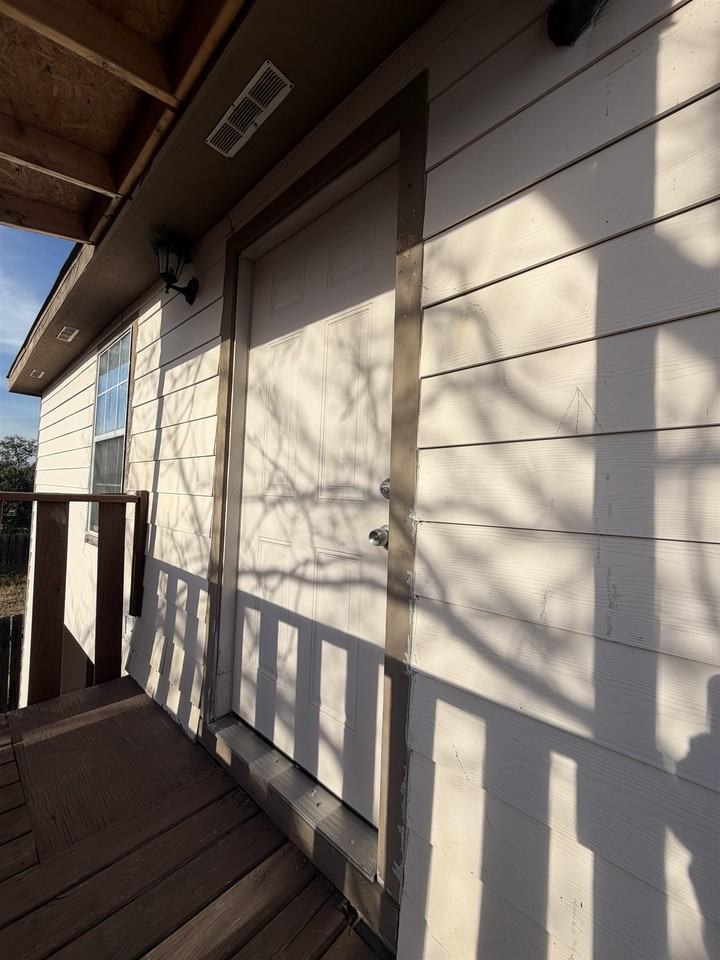 10214 Blitzen Dr - Photo 3 of 19