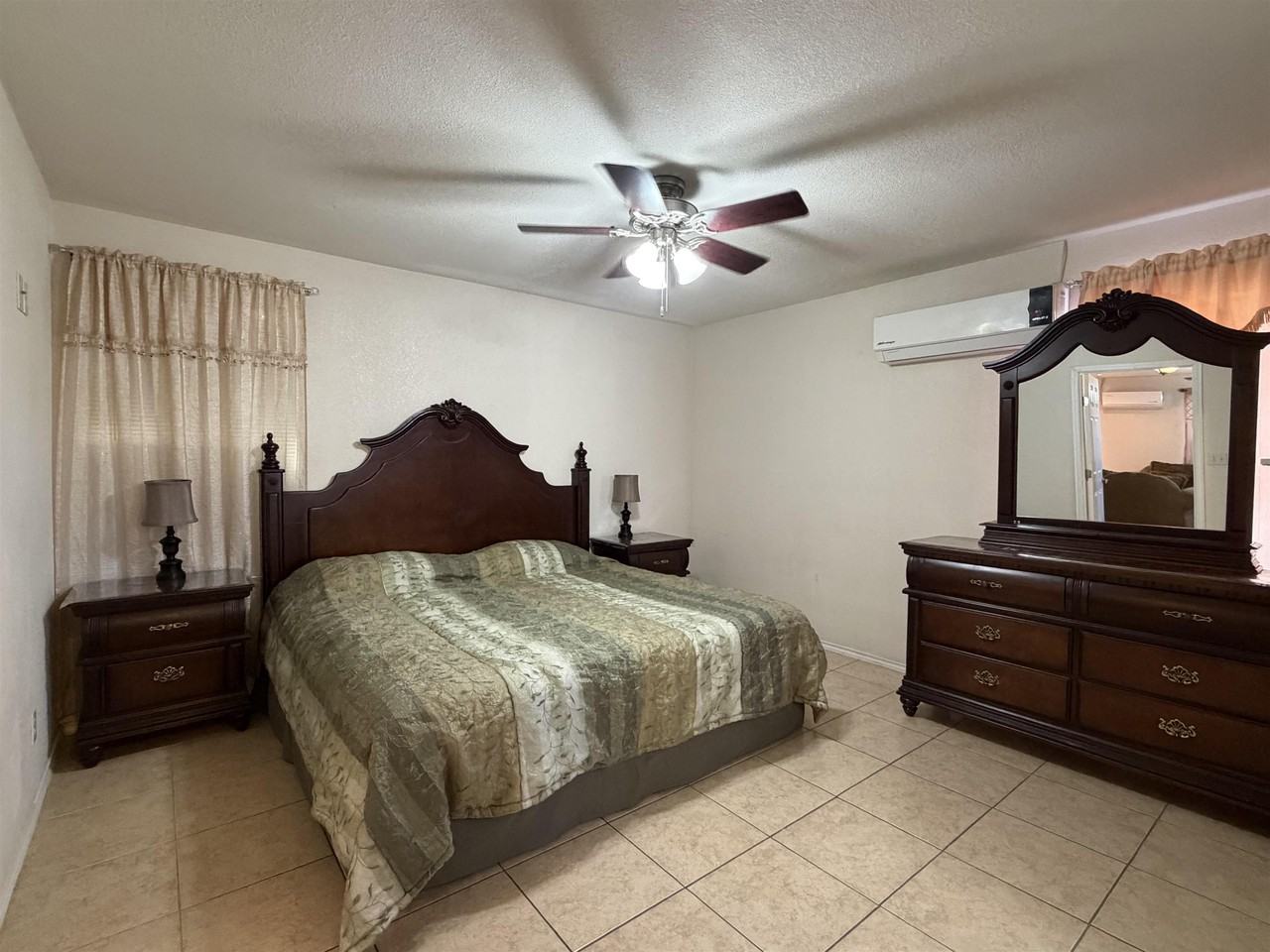 10214 Blitzen Dr - Photo 4 of 19