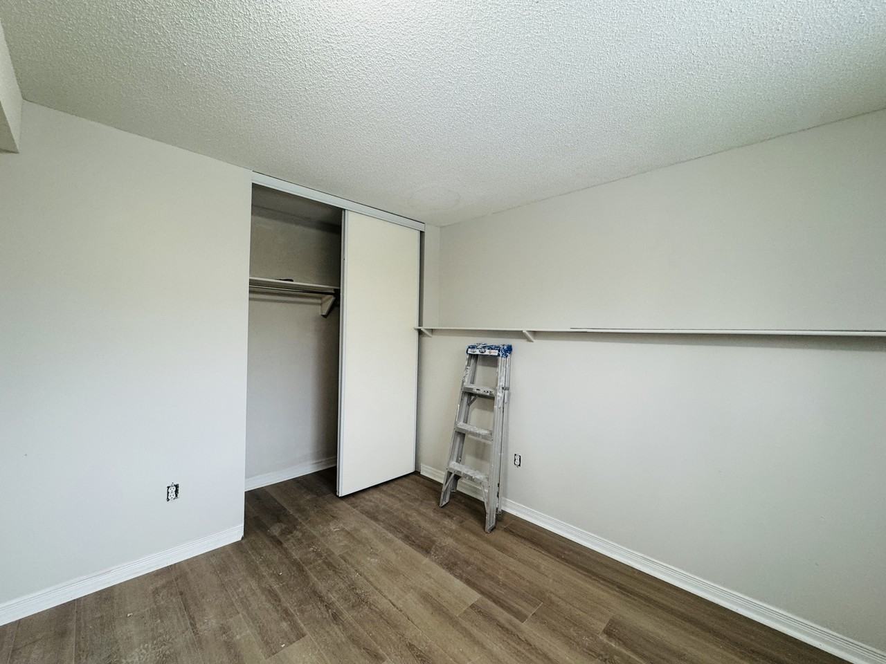 274 Sandhill Road - Photo 5 of 23