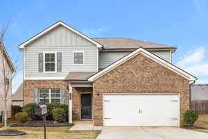 featured image of 144 Hamilton Pointe Dr