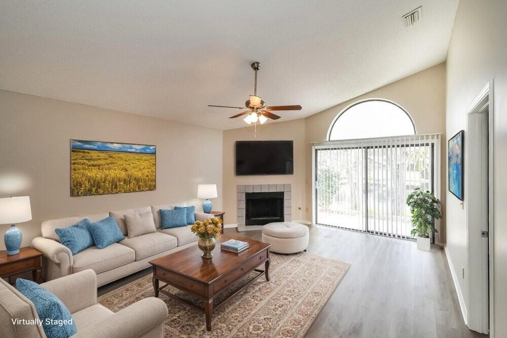 2847 Lantana Lakes Dr W - Photo 4 of 19