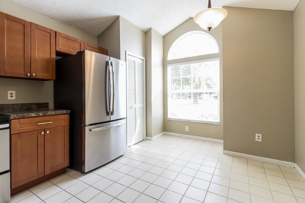 637 Silver Birch Pl - Photo 6 of 14