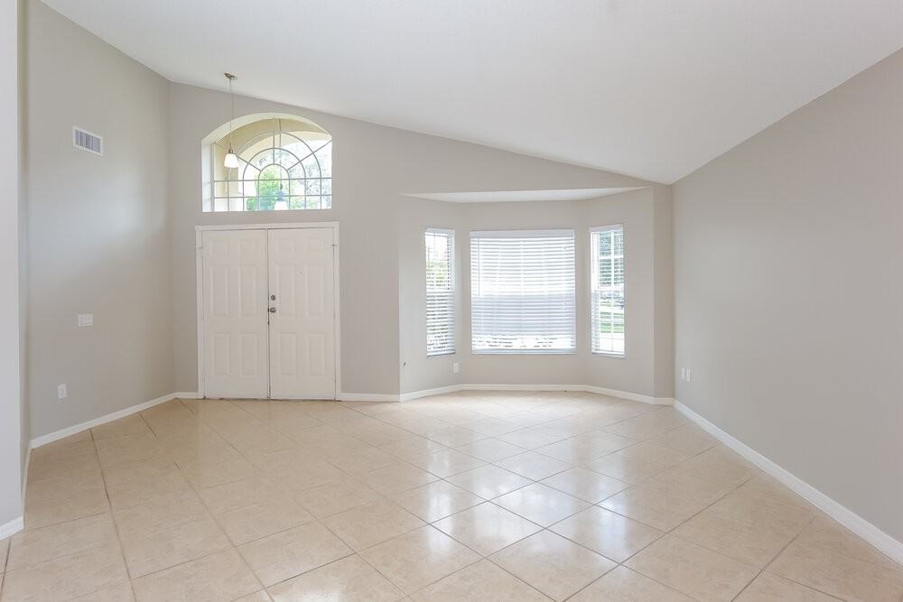 402 Sangria Dr - Photo 2 of 15