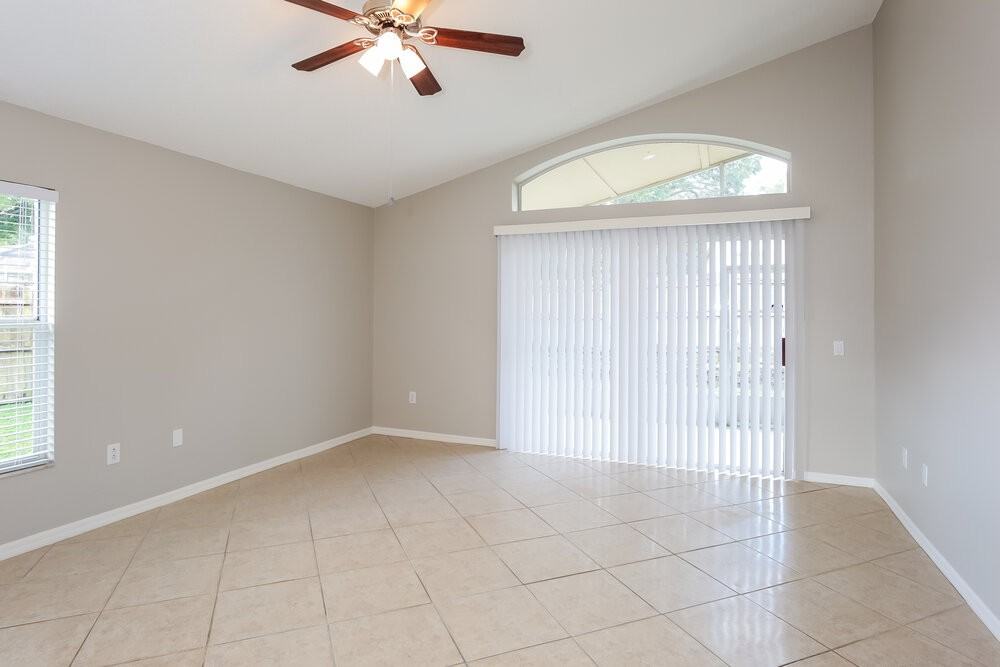 402 Sangria Dr - Photo 3 of 15