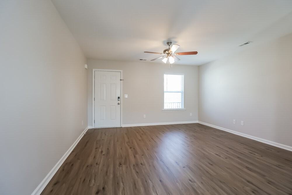 408 Branson Dr - Photo 4 of 17