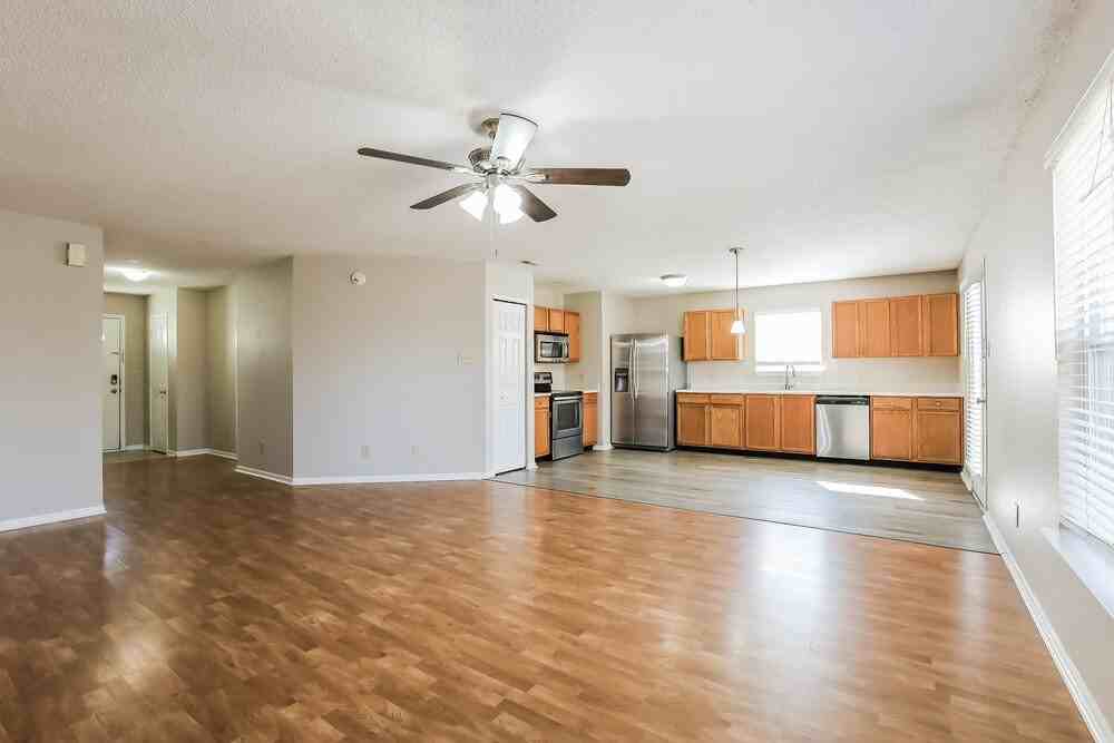 1274 Castleford Ln - Photo 3 of 16