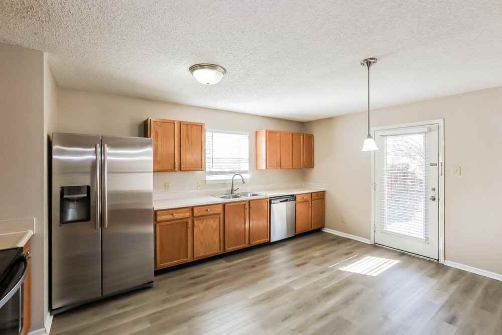 1274 Castleford Ln - Photo 7 of 16