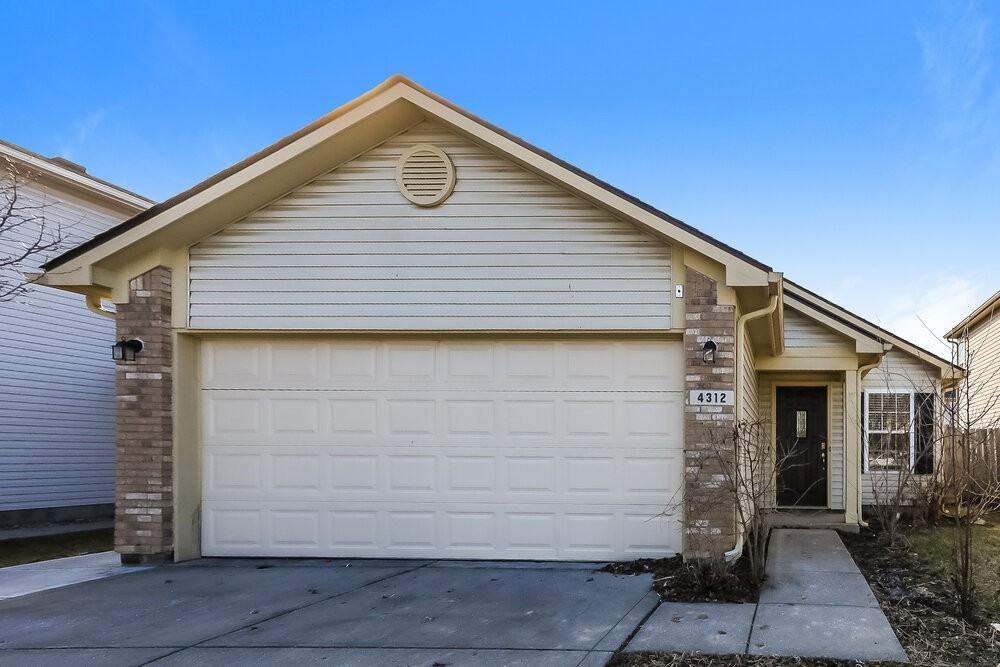 4312 Village Trace Dr