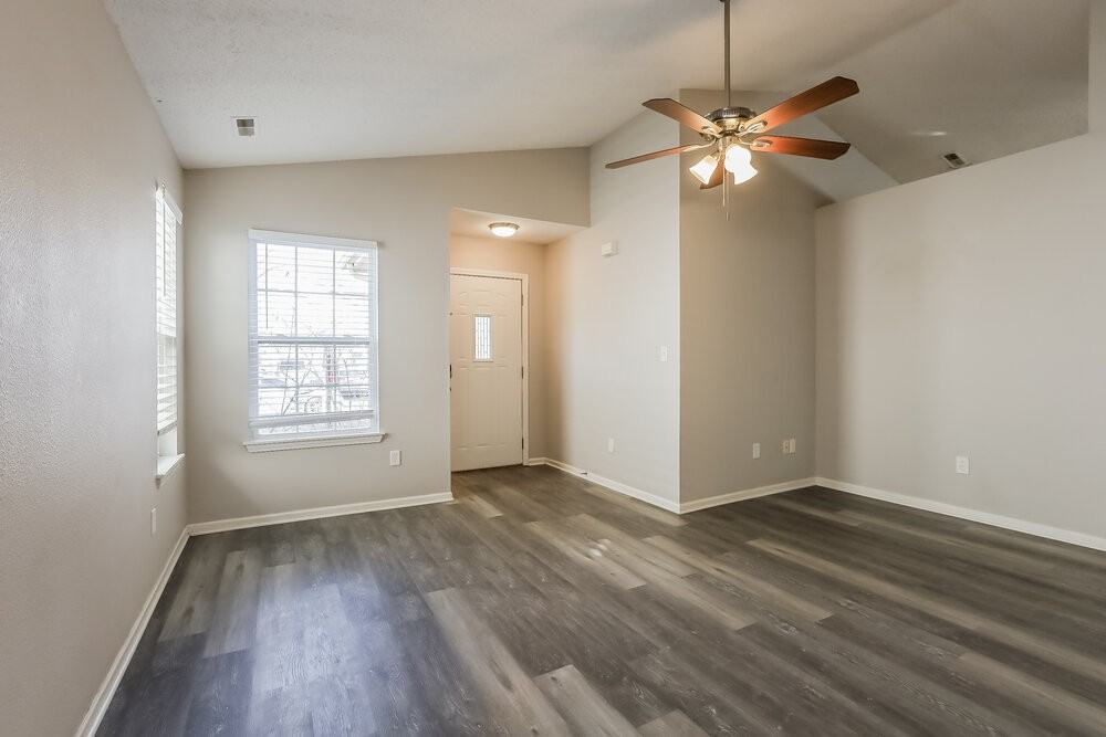 4312 Village Trace Dr - Photo 3 of 16