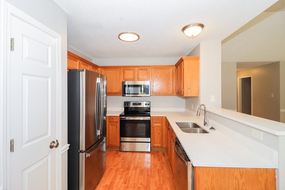 7203 Amberly Way Dr - Photo 7 of 16