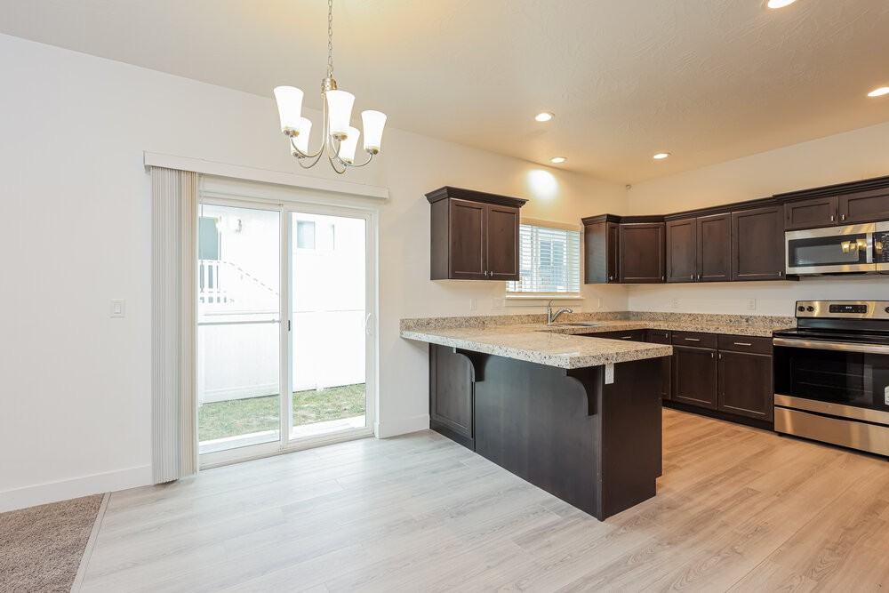 4728 E Rustic Ranch Way - Photo 7 of 18