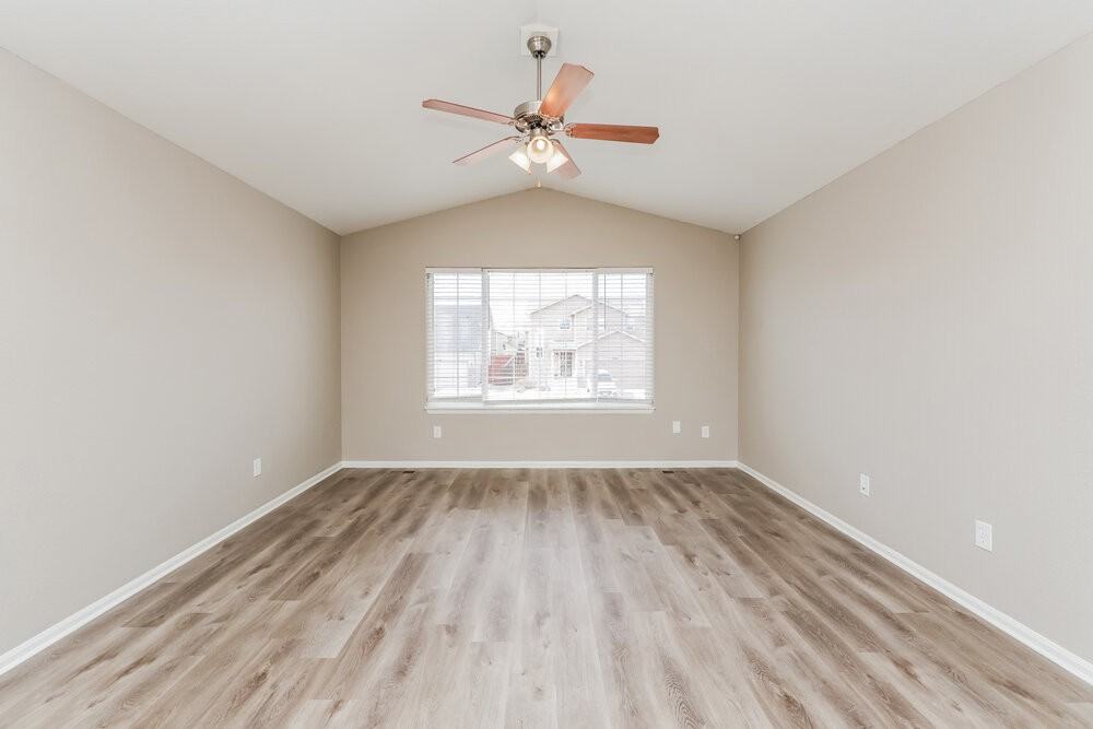 9489 Portmarnock Ct - Photo 5 of 18