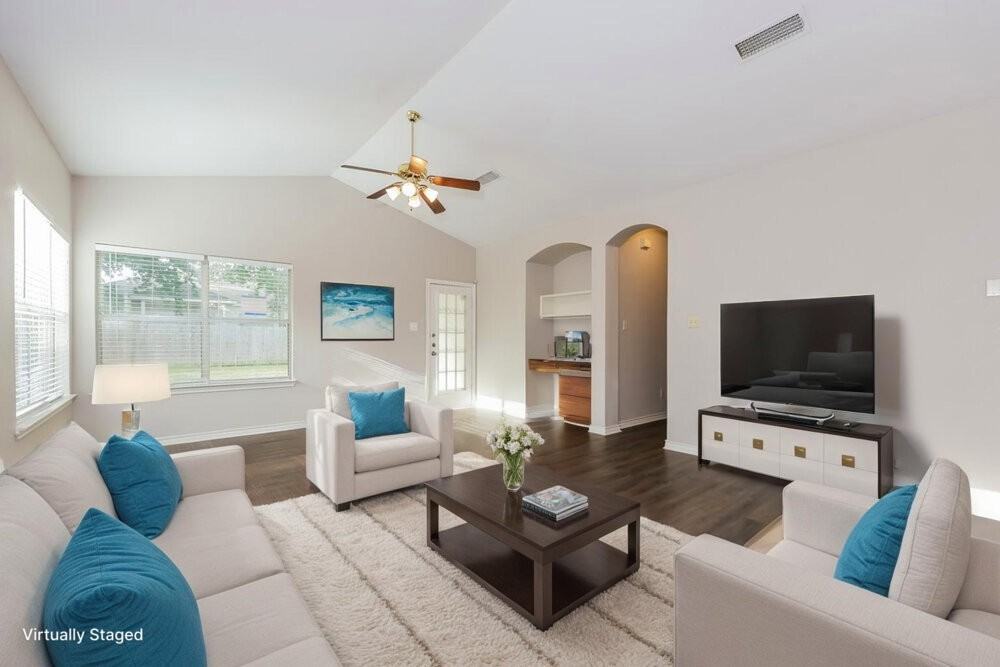 1824 Alanbrooke Dr - Photo 3 of 19