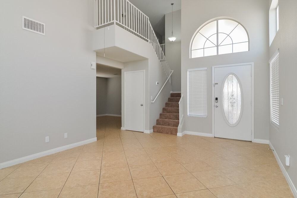 5571 Slice Dr - Photo 6 of 17