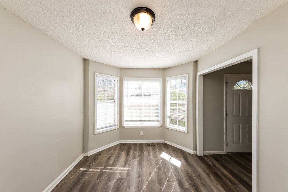 7285 Hunters Ridge Dr - Photo 7 of 17