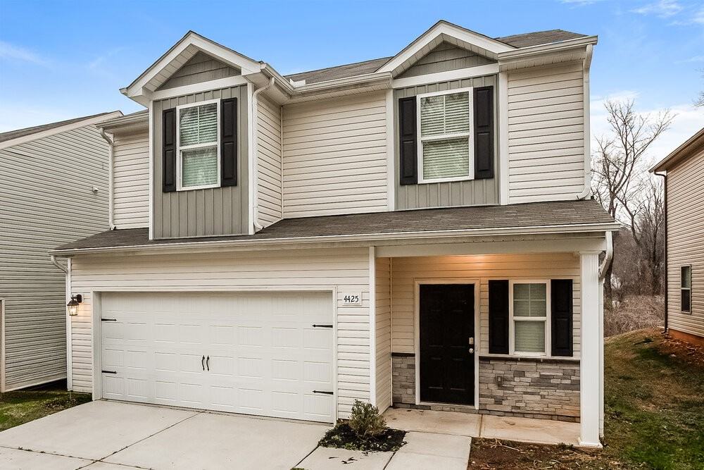 4425 Drifter Dr - Photo 4 of 17