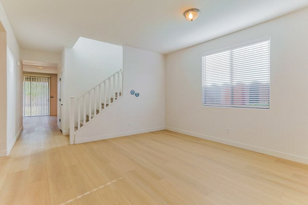 11050 E Segura Ave - Photo 7 of 20