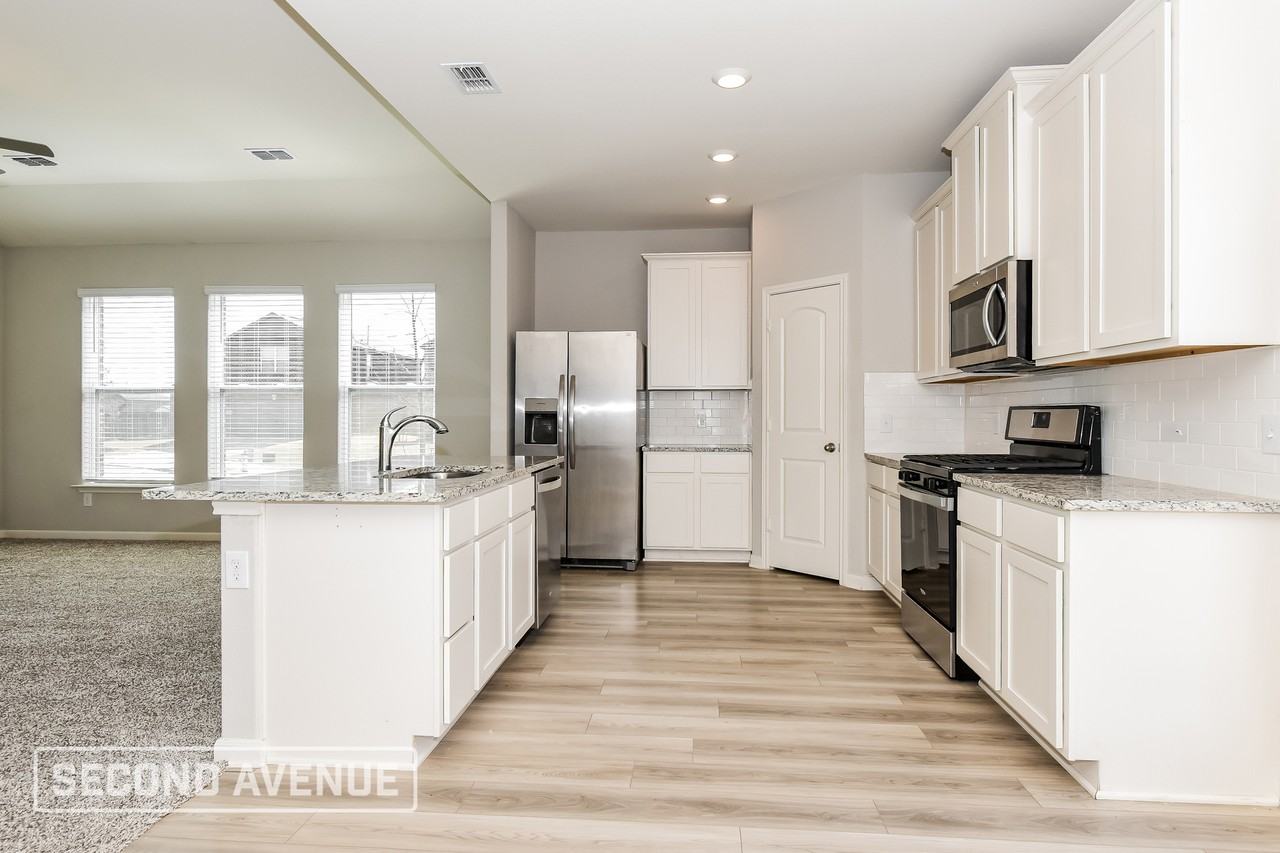 2005 Erlinda Dr - Photo 6 of 27