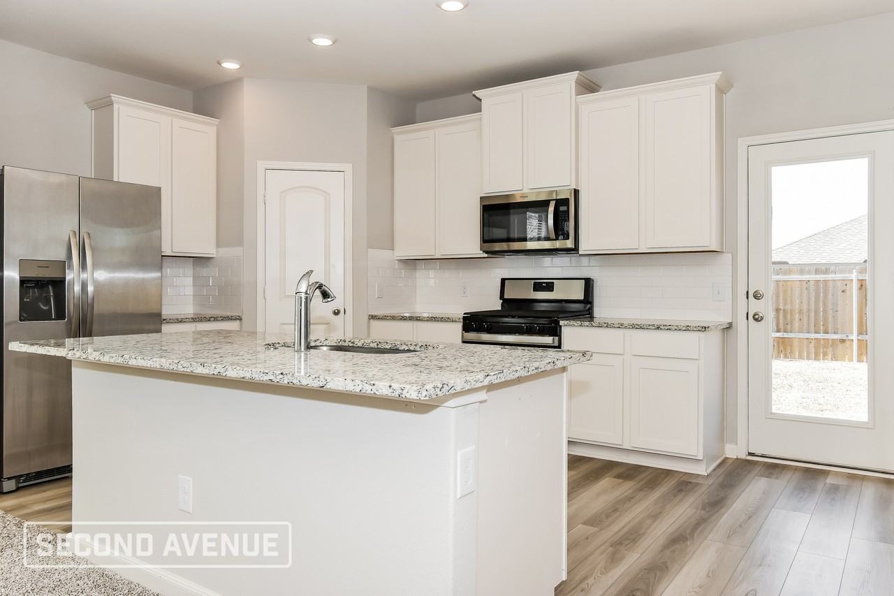 2005 Erlinda Dr - Photo 7 of 27