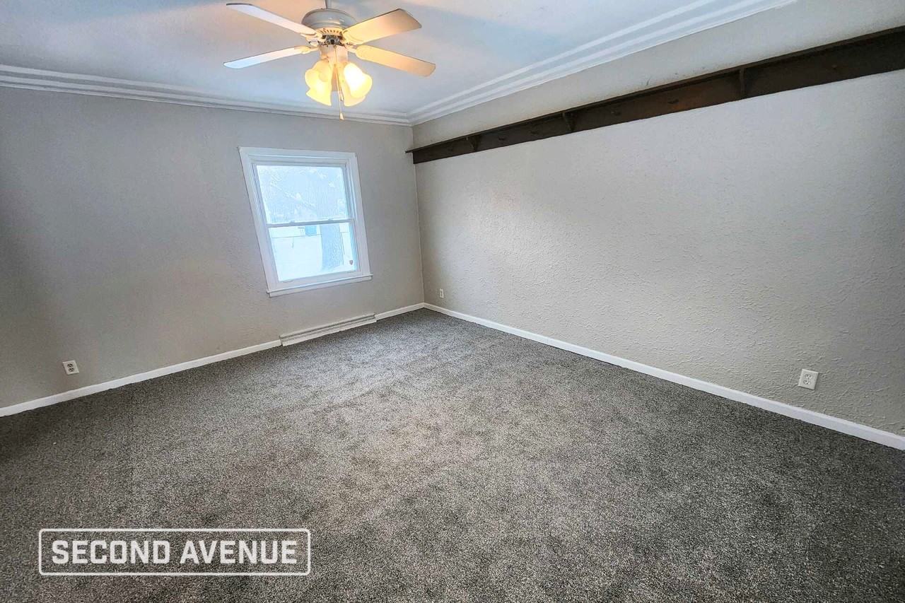 4621 S Cedar St - Photo 2 of 11