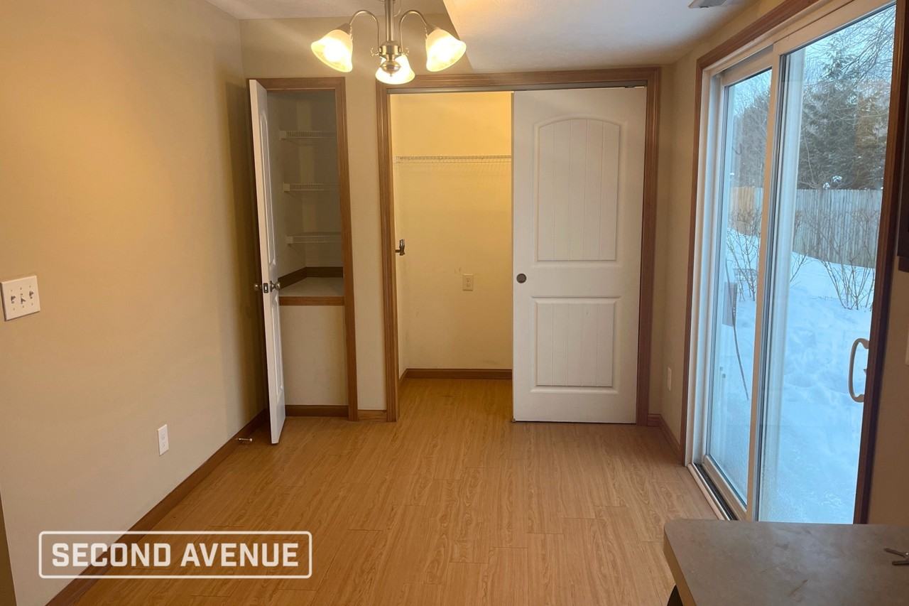 385 Stationpl - Photo 5 of 14