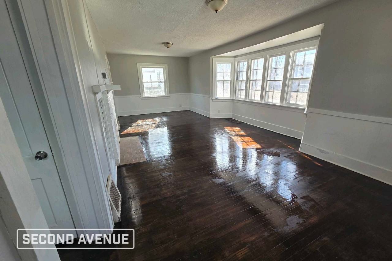 730 Wellington St Se - Photo 2 of 12