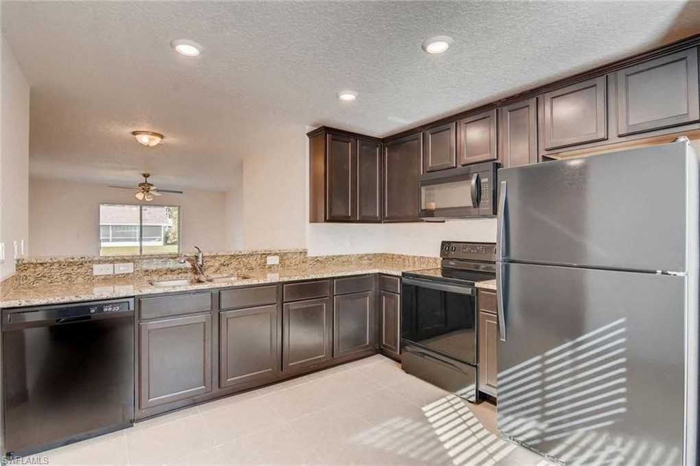 3337 Andalusia Blvd - Photo 3 of 7