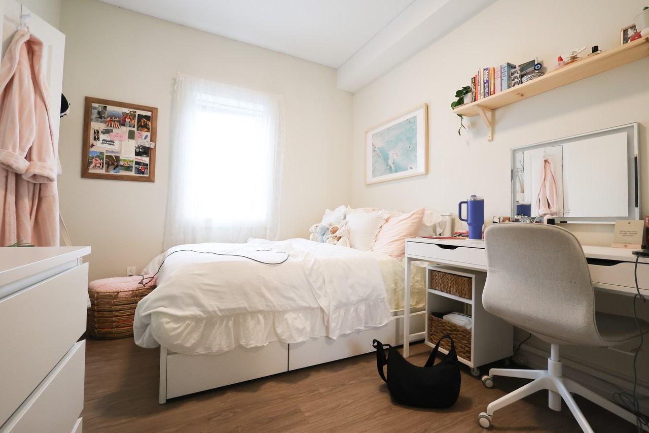 185 Henderson Avenue #5 - Photo 4 of 9