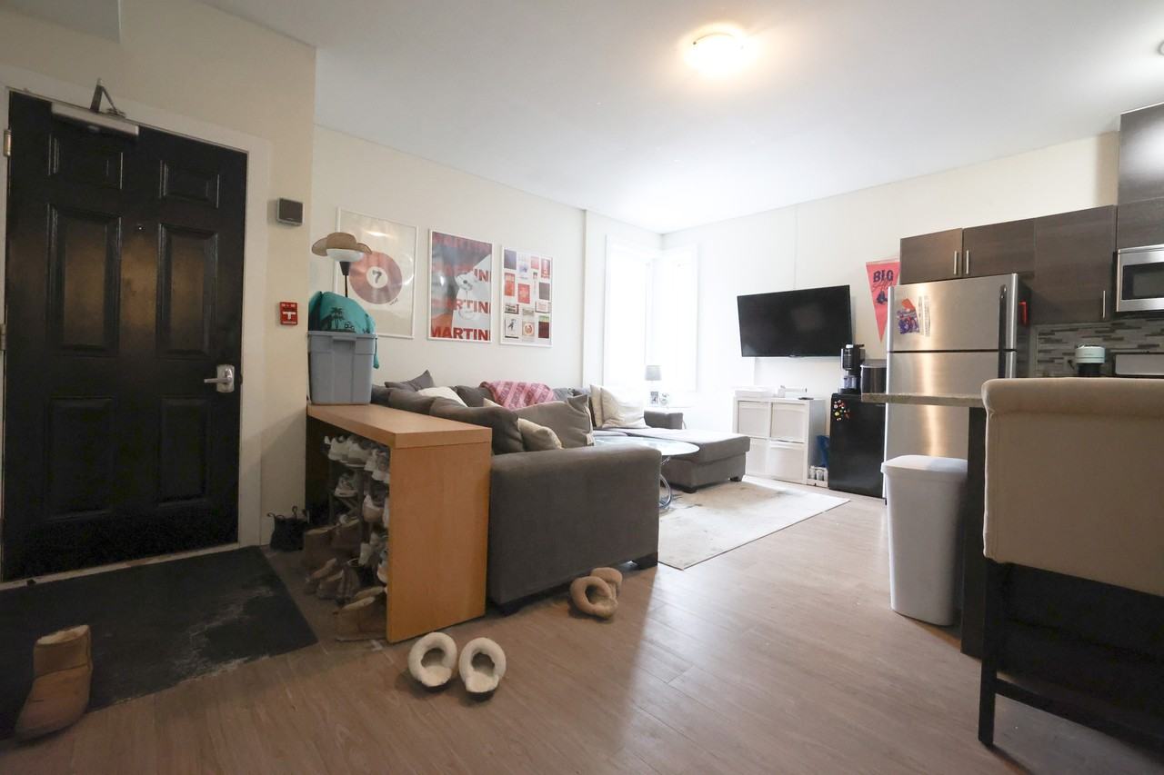 185 Henderson Avenue #5 - Photo 2 of 9