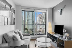 featured image of 777 Richards St