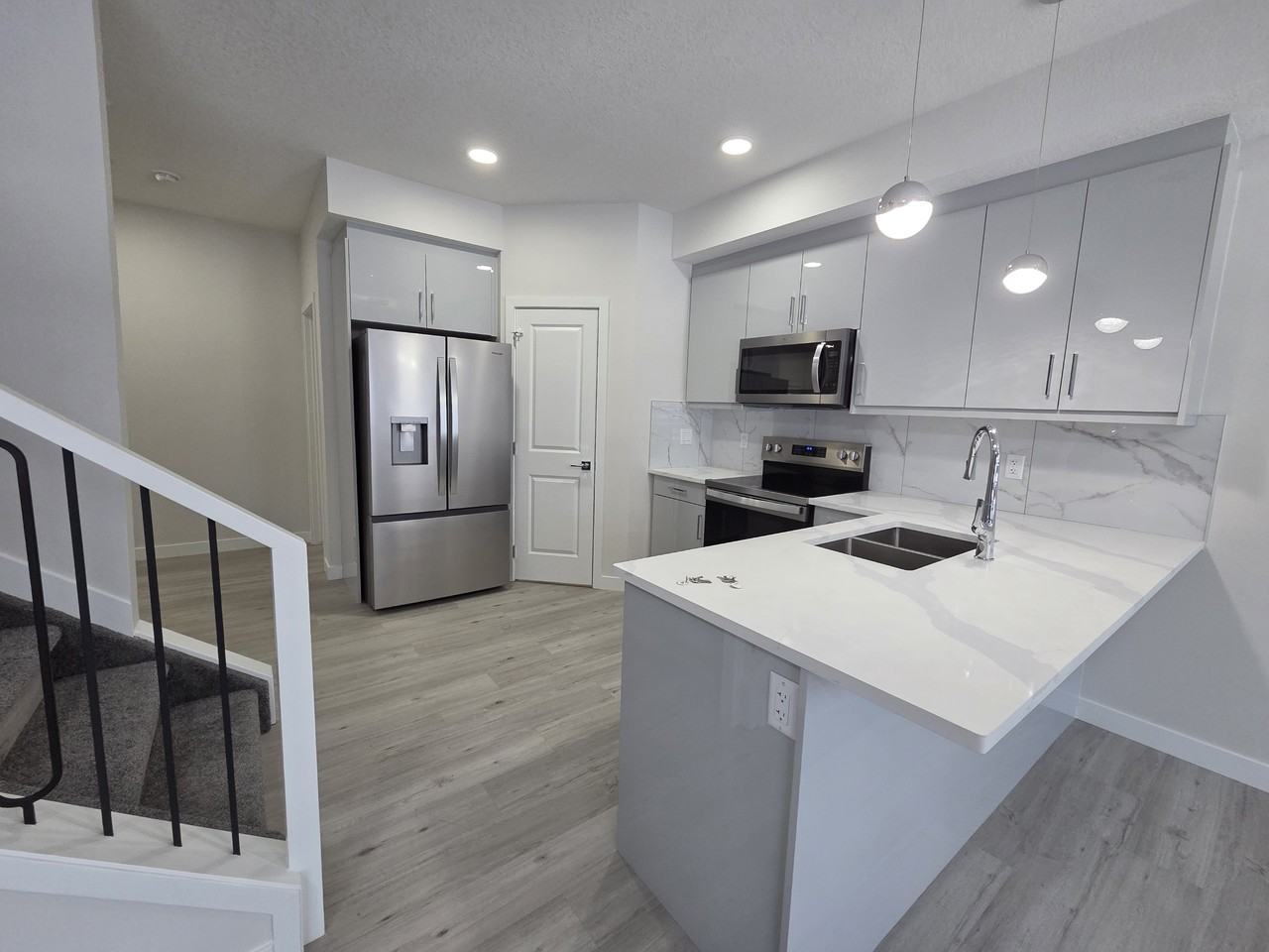 63 Patriot Way, Spruce Grove, AB - Photo 2 of 22