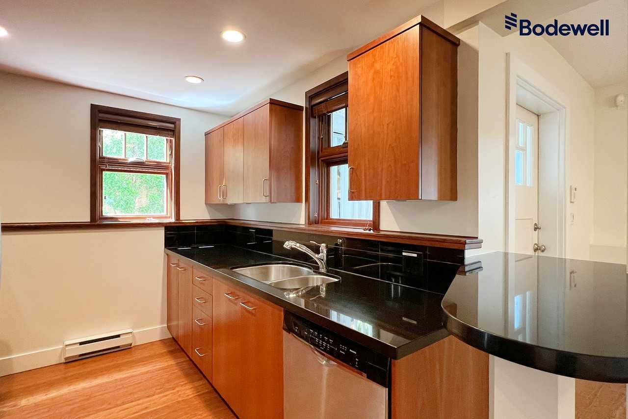 2507 W 8th Ave - Photo 7 of 20