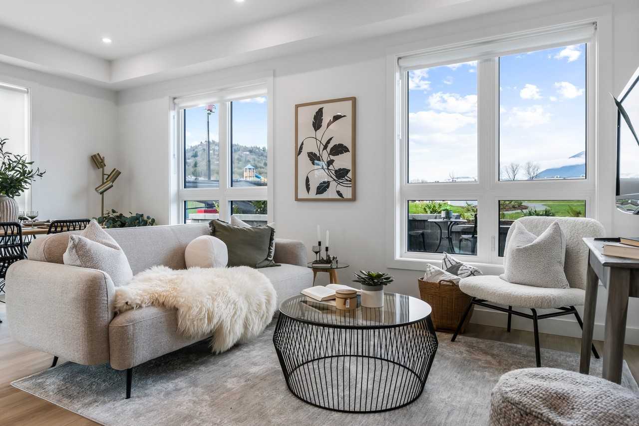 The Banks - Photo 6 of 50