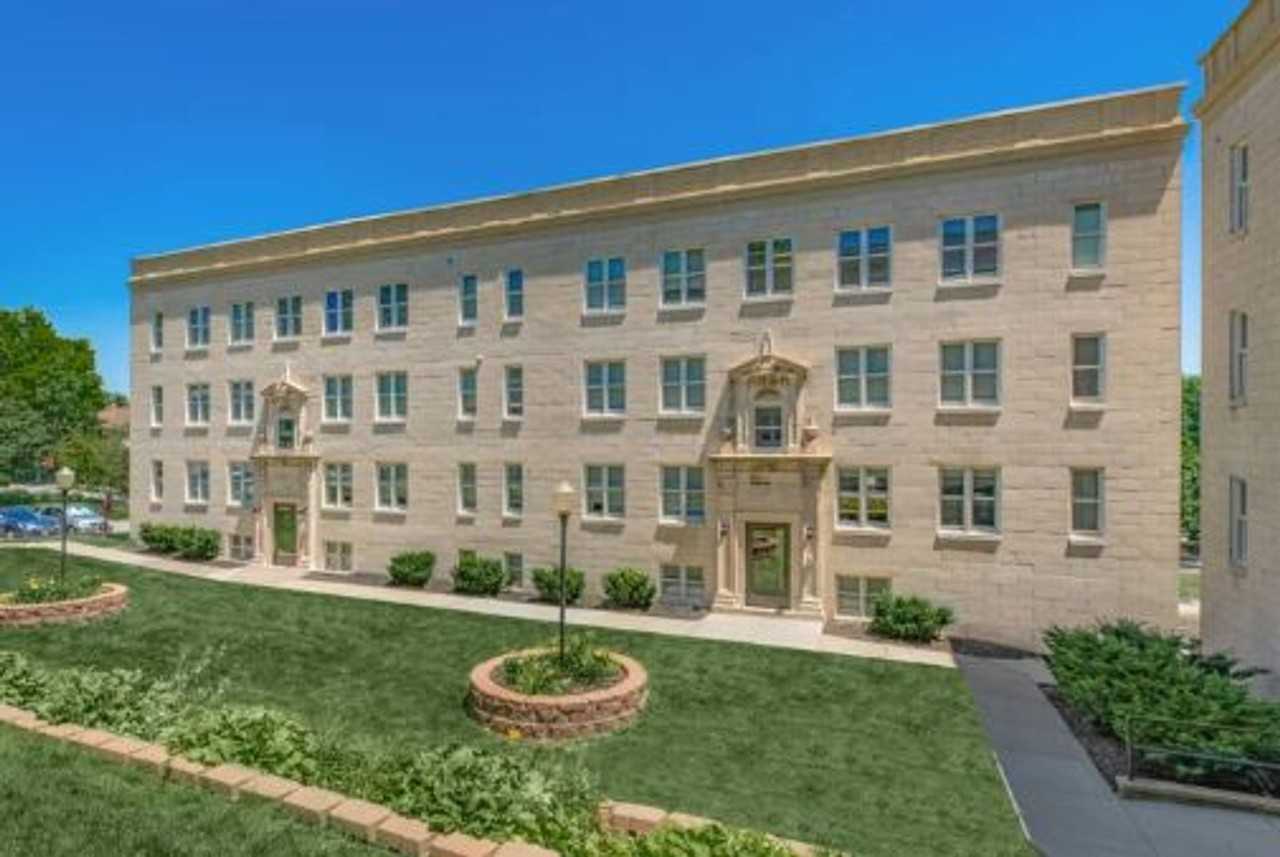 The Austin at Midtown - Photo 2 of 4