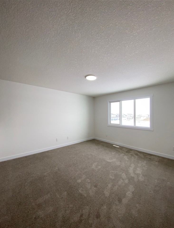 17747 73 St Nw - Photo 7 of 50