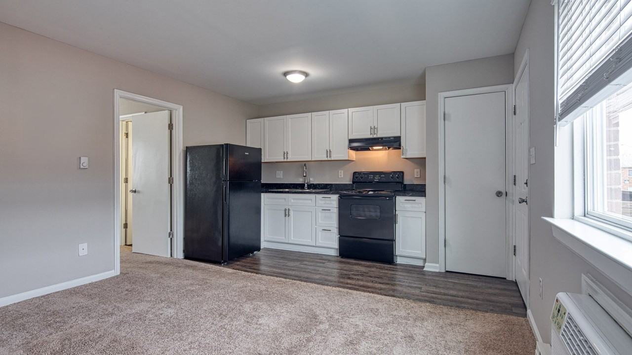 Falling Creek Apartments - Photo 2 of 25