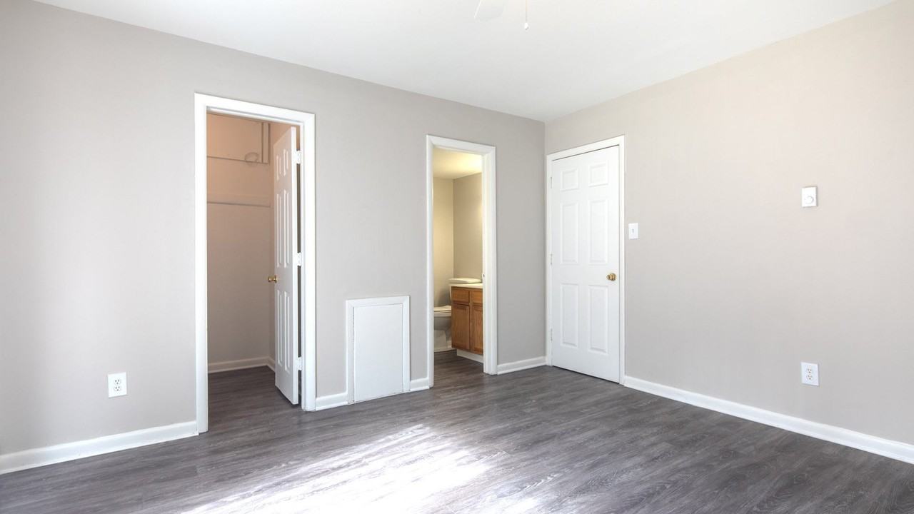 Falling Creek Apartments - Photo 6 of 25