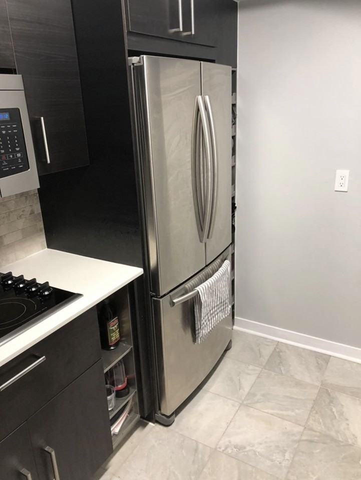 Yonge St & Queen St W - Photo 2 of 10