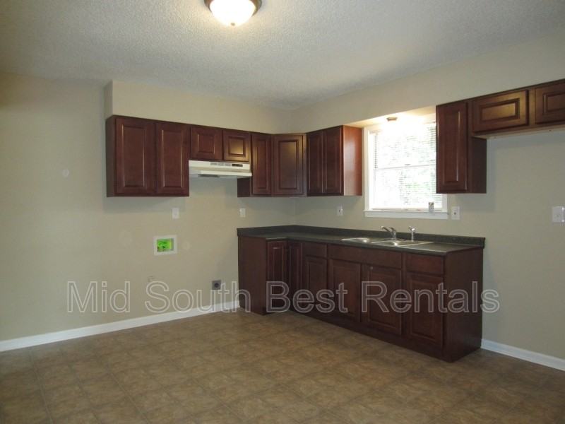 2401 Saint Elmo Ave - Photo 3 of 8