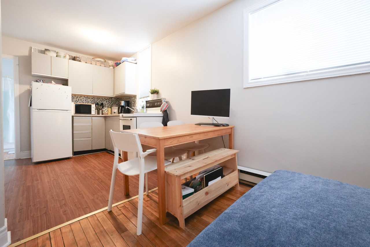 385 Waverley Street #3 - Photo 3 of 6