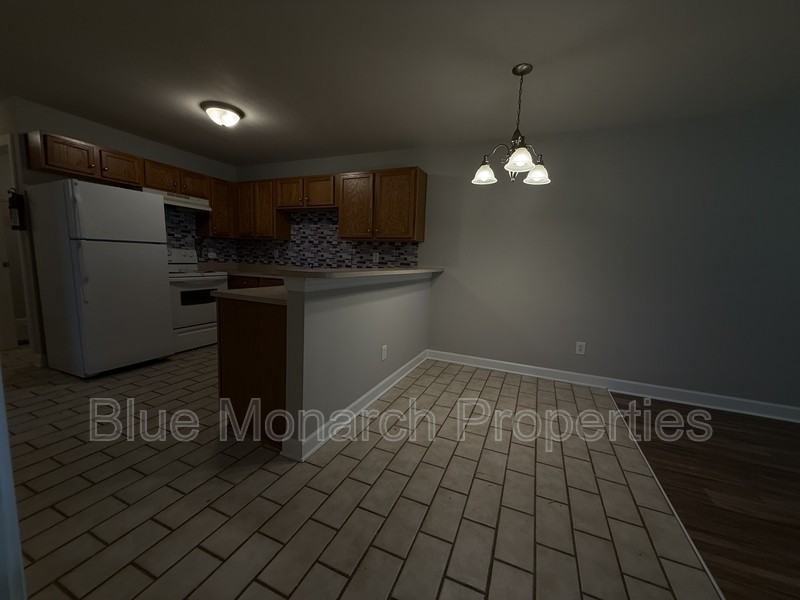 312 Morris St - Photo 5 of 23