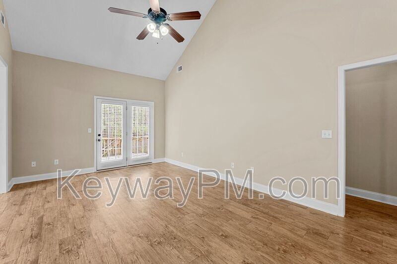 355 Bowen Fls - Photo 6 of 24