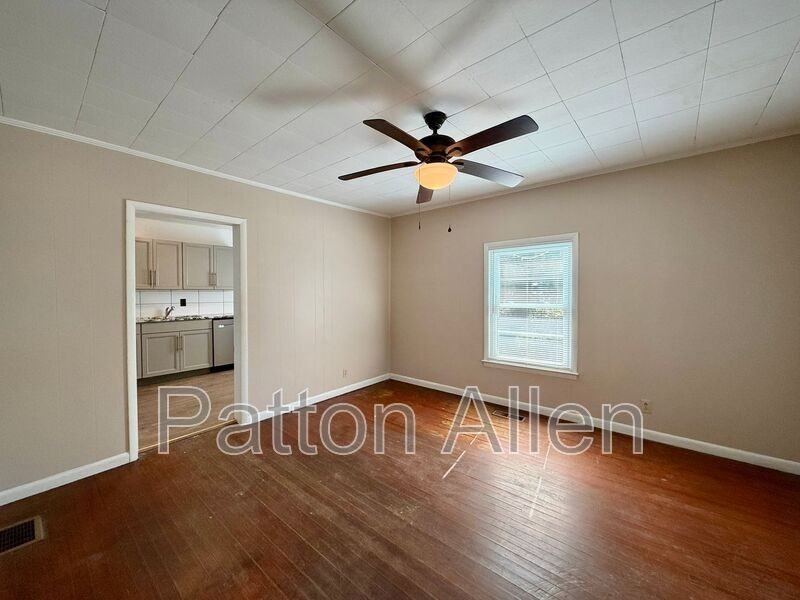 42 6th St - Photo 5 of 29