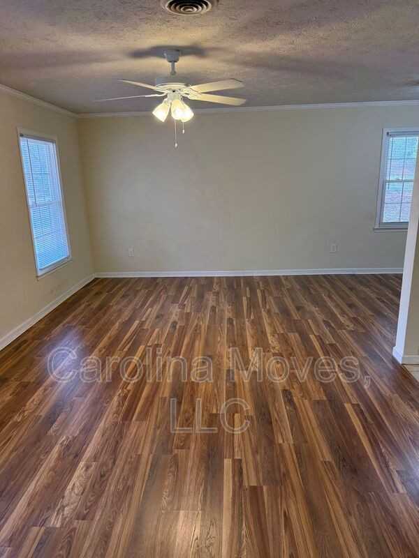 11 Cooperfield Ave - Photo 6 of 20