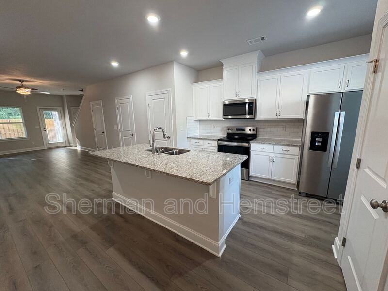 655 Caroline Ct - Photo 2 of 22