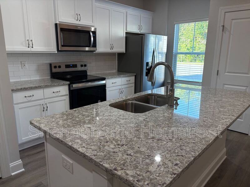 655 Caroline Ct - Photo 3 of 22
