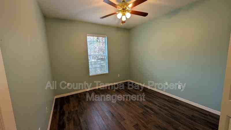 17449 New Cross Cir - Photo 4 of 7
