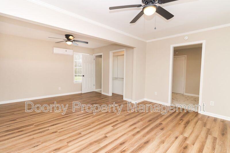 1411 Marlboro Ave #ADU - Photo 3 of 9