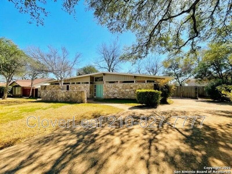 2622 Hopeton Dr - Photo 2 of 36