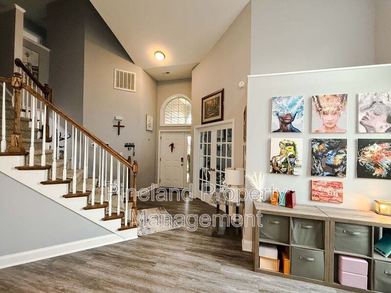 7019 Laurinburg Rd - Photo 4 of 21